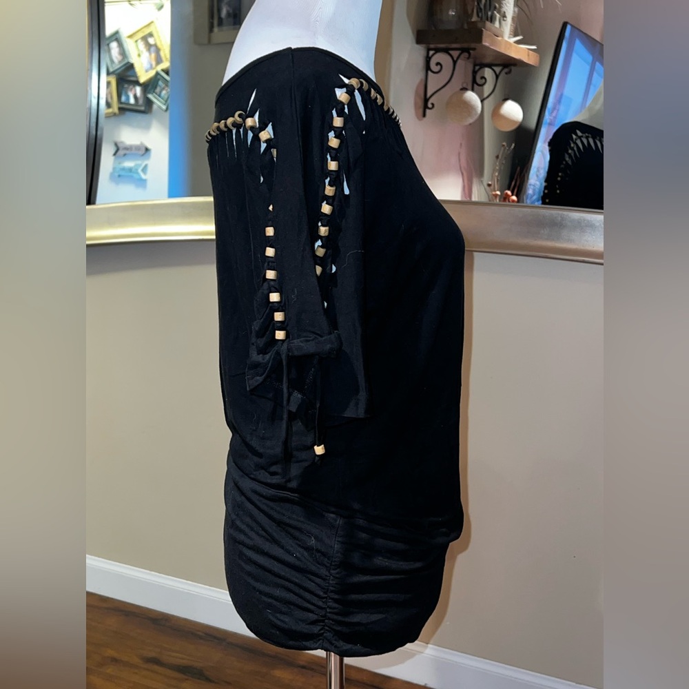 Stylish Black Women's Top with Unique Cutout Design - Picture 4 of 6